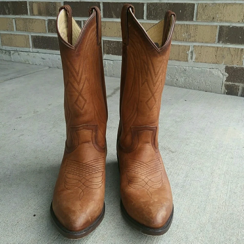 LIKE NEW! FRYE "BILLY” pull on Cowboy western boots. Run small. - Picture 4 of 6
